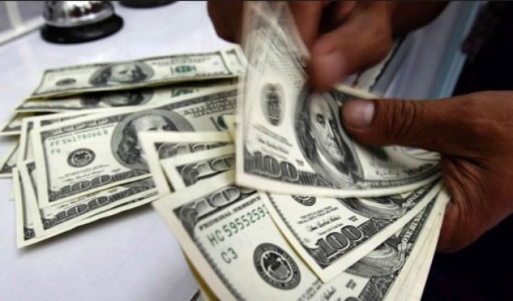 Azərbaycandan Gürcüstana milyonlar köçürülüb