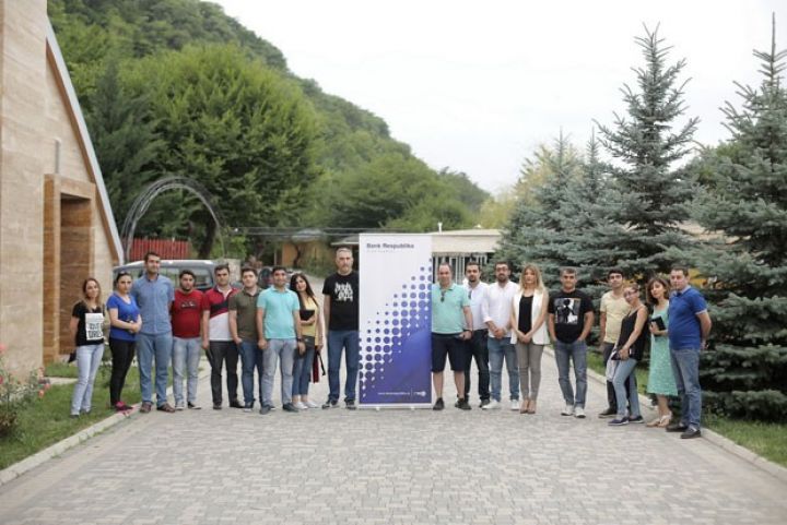 Bank Respublika Milli Mətbuat Gününü jurnalistlərlə birgə keçirdi