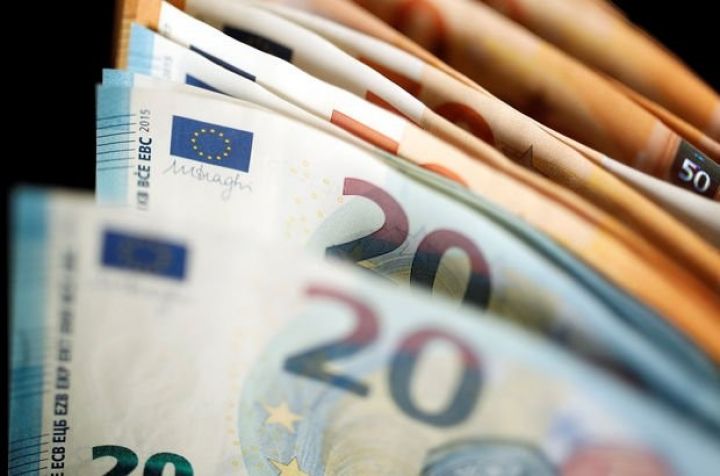 Avro hələ də təzyiq altındadır - GÜNƏ BAXIŞ