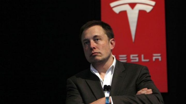 Səhmdarlara qəzəbləndi, səhmləri kəskin düşdü