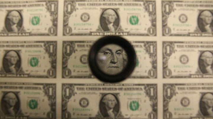 Dolların sabaha olan rəsmi məzənnəsi açıqlandı