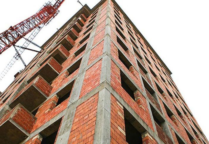 Eyni mənzili bir neçə şəxsə satan şirkət rəhbərlərinə hökm oxundu - CƏZALARI