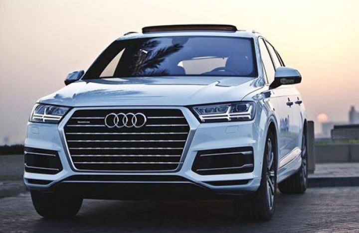 <p><a href="https://www.audi.az/az/?setlang=az" target="_blank" <font color=red>Audi Q7 xüsusi endirim ilə!</font><p>