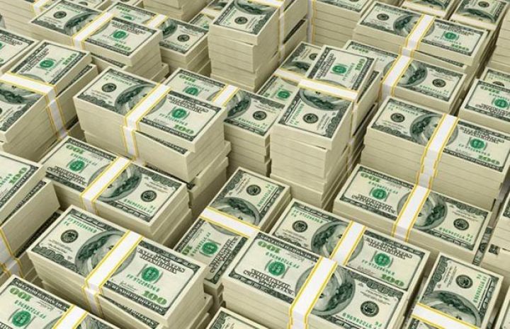 Neft Fondu hərraclarda satdığı dolların məbləğini açıqladı 