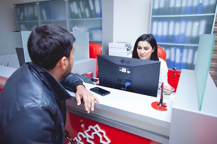 Aşağı gəlirli vətəndaşlar bu bank xidmətlərindən ödənişsiz istifadə edəcəklər - SİYAHI