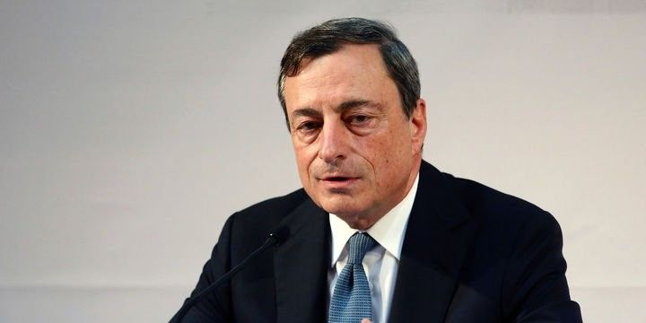 "Artan himayəçilik təhdidi və digər faktorlar faiz artırmağa imkan vermir"