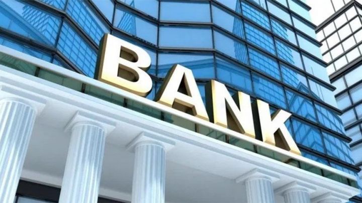 7 bankın Mərkəzi Bankdakı vəsaitləri azalıb