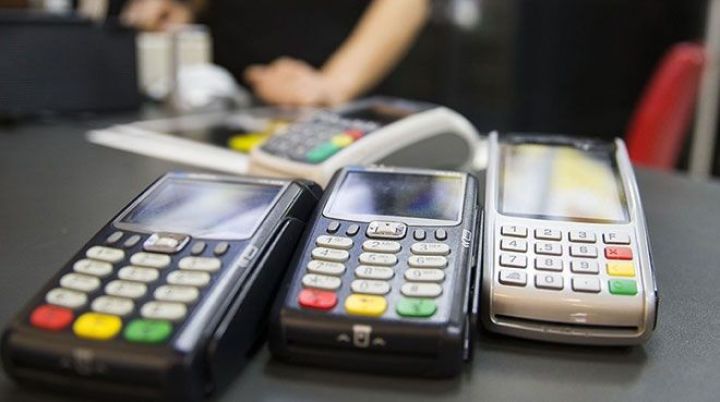 Artmaq əvəzinə Pos-terminalların sayı azalıb