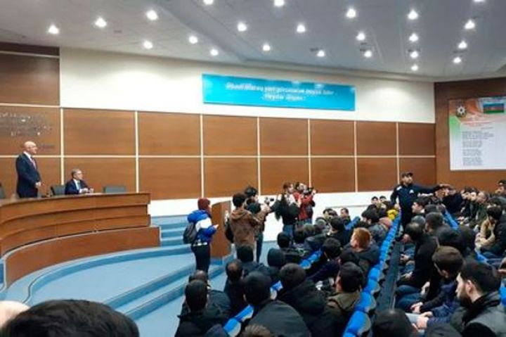 “Desəm ki, dövlət sizə pul verəcək, yalan deyərəm” - “DİQLAS”DAKI SAHİBKARLARLA GÖRÜŞ