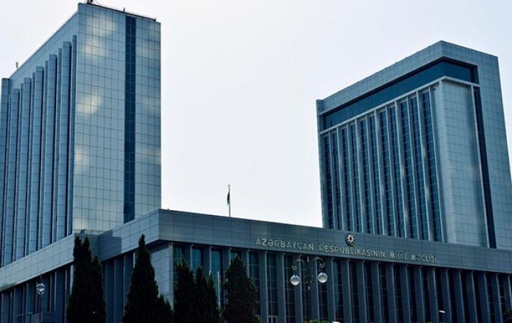 Milli Məclis əcnəbilərə güzəştləri nəzərdə tutan layihəni qəbul edib