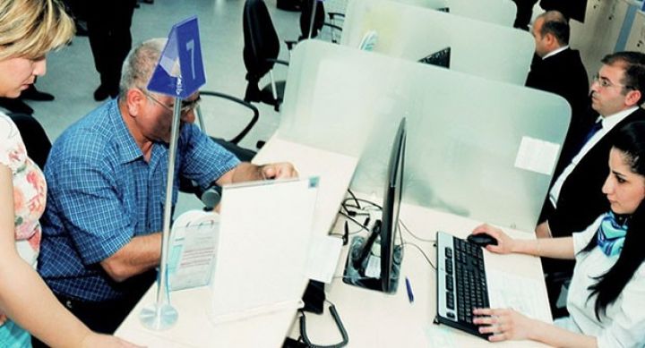 7 ayda bankların müştərilərinin sayı 1 milyondan çox artıb