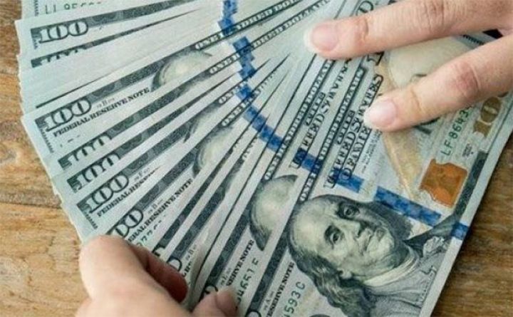 Banklarda Dollar, Avro, Rubl və Lirənin alış-satış qiymətləri