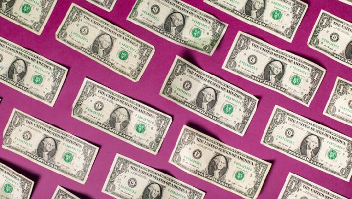 Neft Fondunun hərracda valyuta satışı daha da azalıb