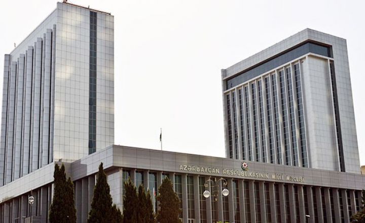 Qida məhsulları ilə bağlı yeni qanun layihəsi Milli Məclisə daxil olub