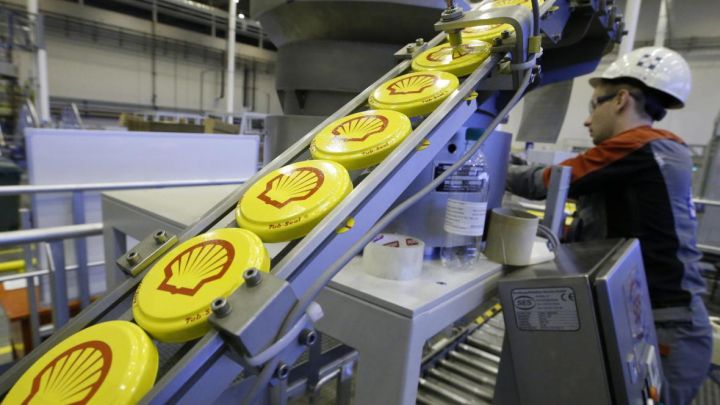 Qlobal neft və qaz şirkətləri özünə gəlir