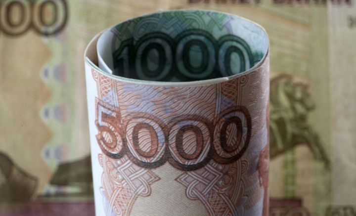 Rubl dollar və avro qarşısında möhkəmlənir