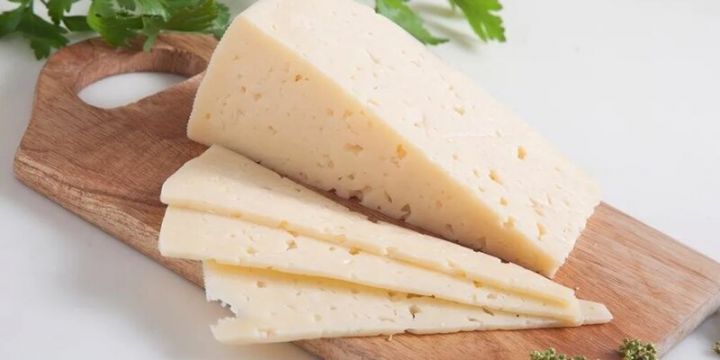 Rusiyanın pendir istehsalçıları Belarusdan ucuz pendir idxalının artmasından narahatdır