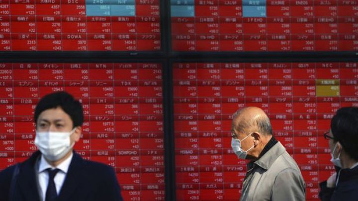 Asiya birjaları Çində Omicron variantının aşkar edilməsilə düşüb