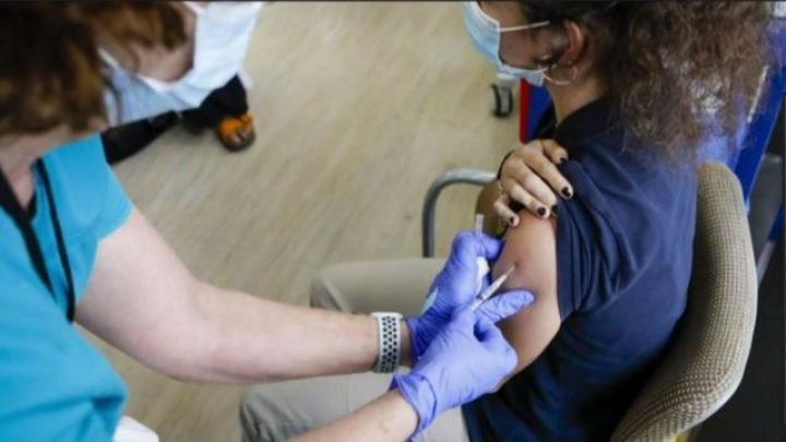 Vaksin əvəzinə duzlu su vurdular - yeni skandal