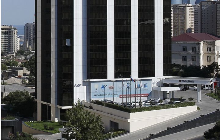 Azərbaycanın iri özəl bankı böyüyüb, ilk yarımili mənfəətlə bağlayıb