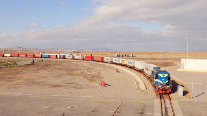 Potidən Daşkəndə ilk konteyner blok qatarı yola düşüb