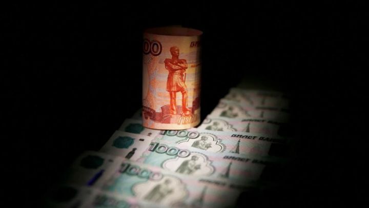 "Dollar/Rubl müharibədən əvvəlki səviyyəyə yaxınlaşıb, lakin rublun alıcılıq qabiliyyəti əhəmiyyətli dərəcədə azalıb"