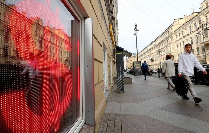 Rubl dollar və avro qarşısında bahalaşmaqda davam edir