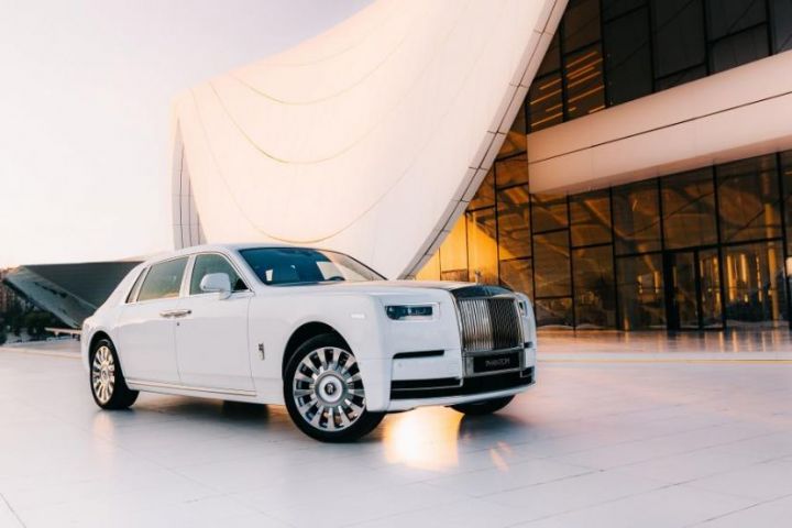 Rolls-Royce inflyasiya səbəbindən işçilərinin maaşlarını artırır