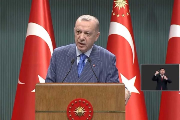 Ərdoğan: 1 milyon insanın geri qayıtması üçün Suriyada 200 min ev tikirik