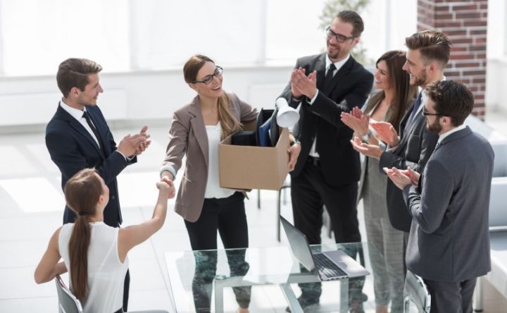 Lizinq şirkəti İnsan resursları şöbəsinə rəhbər axtarır – 2500 MANATADƏK MAAŞ