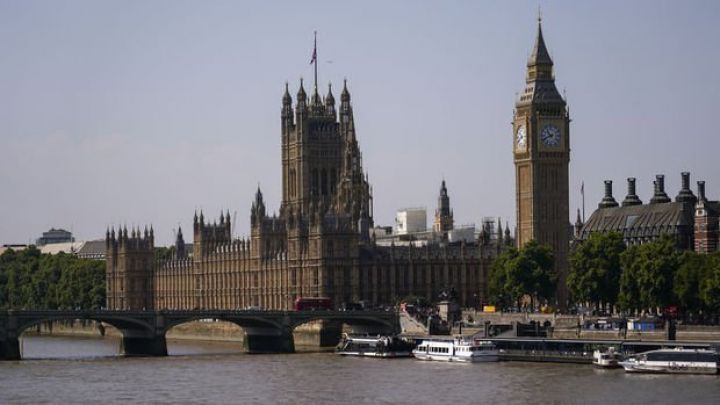 Böyük Britaniyada inflyasiya yenidən 40 ilin ən yüksək səviyyəsinə çatıb