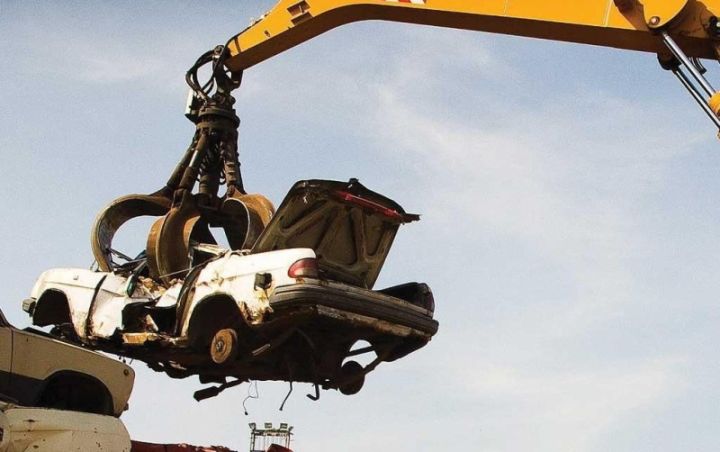 Köhnə minik avtomobilini “metalloma”a verənlərə ödəniş 3000 manatdan başlayacaq