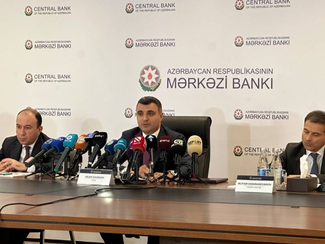 "Bəzilərini həll etdik, bitdi, bəzilərini həll edə bilmədik, bağladıq" - Mərkəzi Bankın sədri banklardan danışdı