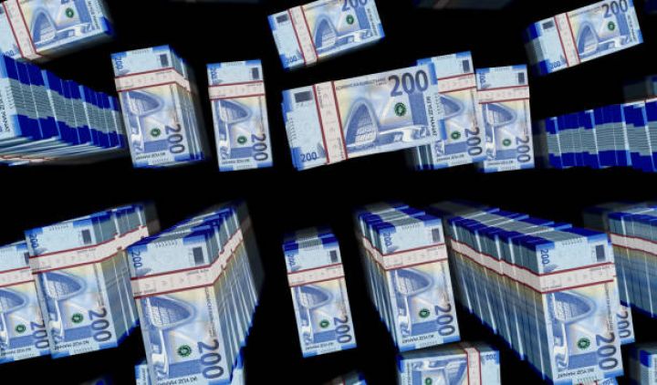 İlk 6 ayda büdcədən hüquqi və fiziki şəxslərə 152,4 milyon manat geri qaytarılıb