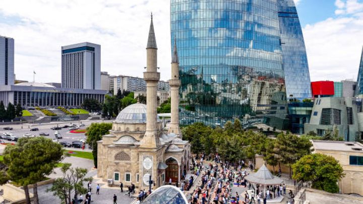 Azərbaycana Hindistan, İspaniya və Cənubi Koreyadan gələnlərin sayı 2 dəfə artıb