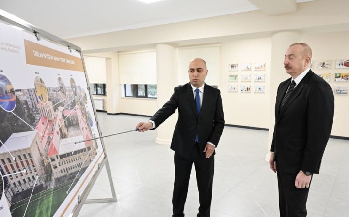İlham Əliyev “Vətən” İdman Liseyində yaradılan şəraitlə tanış olub