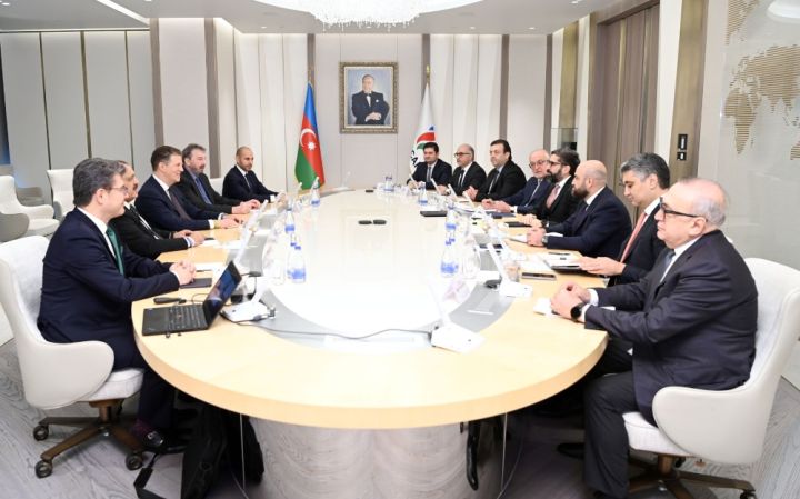 SOCAR və "Crescent Petroleum" əməkdaşlıq imkanlarını müzakirə edib