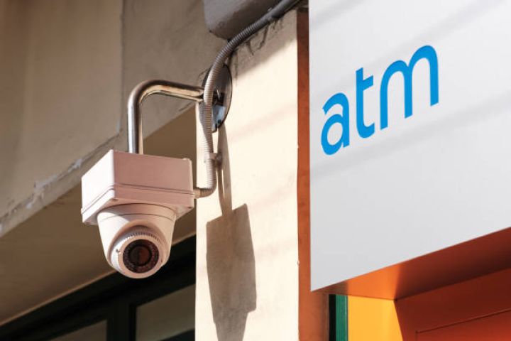 Bank bankomatlar üçün kamera alır - TENDER