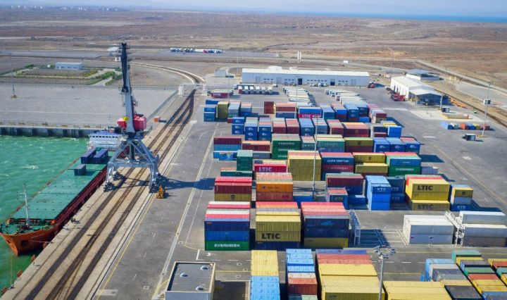 Bakı Limanında aşırılmış konteyner sayı kəskin artıb - 6 AYDA 53 MİN KONTEYNER