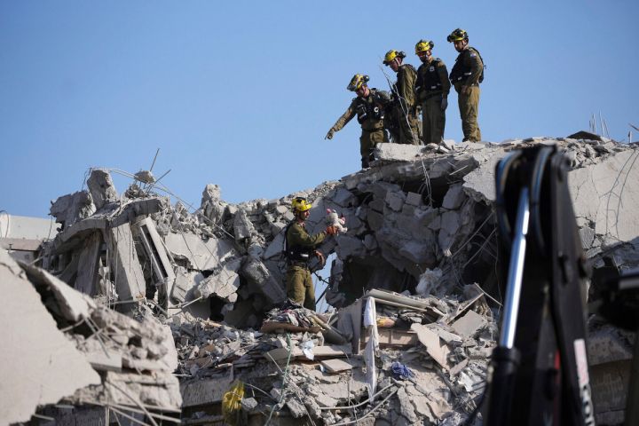 Ötən gecədən bəri İran İsrailə 200 ballistik raket atıb