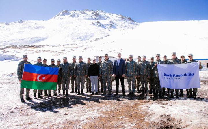 Bank Respublika əsgərlərə Novruz sevinci yaşatdı