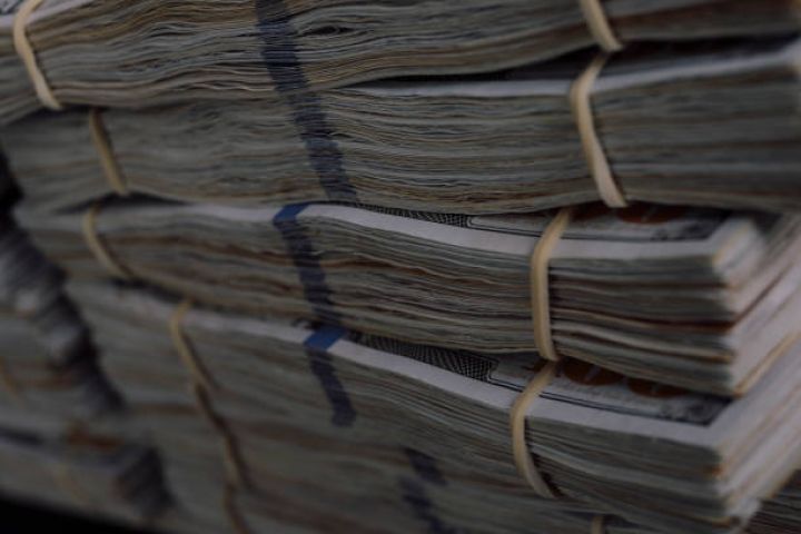 Britaniya dondurulmuş Rusiya aktivlərindən əldə olunan 1 milyard dolları Ukraynaya ayırıb