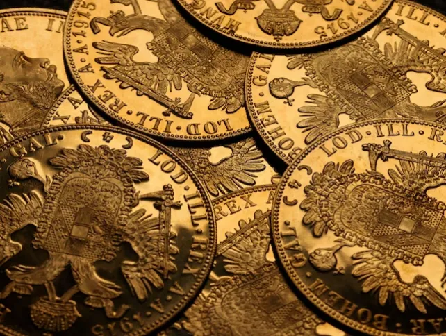 "Qızılın qiyməti 2025-ci ilin sonuna qədər 3700 dollara, 2026-cı ilin ortalarında 4000 dollara çata bilər"