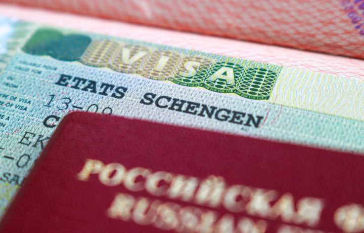 Avropa Birliyi rusiyalılar üçün turizm vizalarını tamamilə ləğv edə bilər