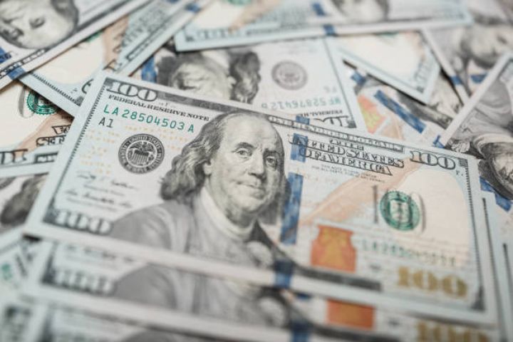 Mərkəzi Bank rəsmi valyuta ehtiyatlarının daha da artdığını açıqladı