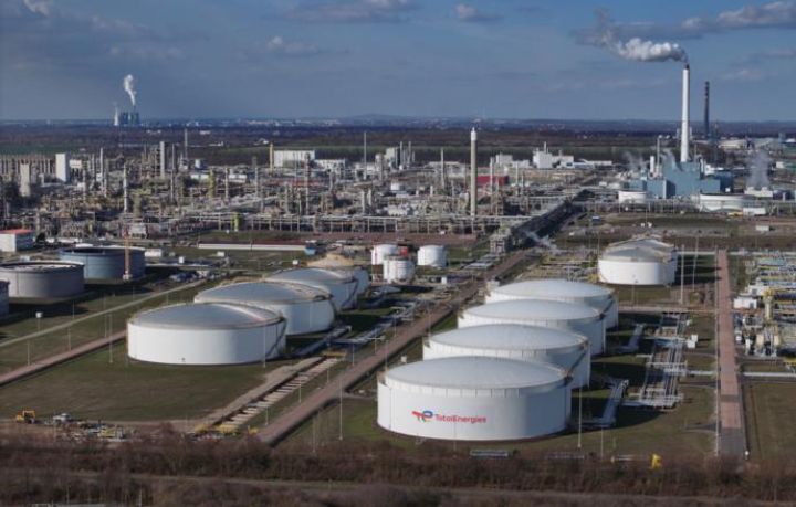 Avropada qazın qiyməti 2022-nin dekabrından bəri ilk dəfə 1000 kubmetr üçün 850 dolları keçib