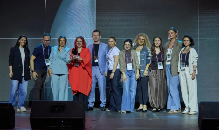 Azercell “Baku Flames” festivalında ilin “Ən Yaxşı Yerli Brend”i seçildi